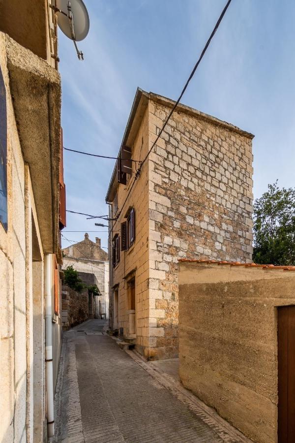 Antique Central Komiza House Nona Nika Exterior photo